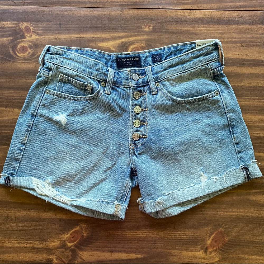 NWT Lucky Brand Women's Slight Distressed Cuff Hem Boyfriend Denim Shorts 2/26